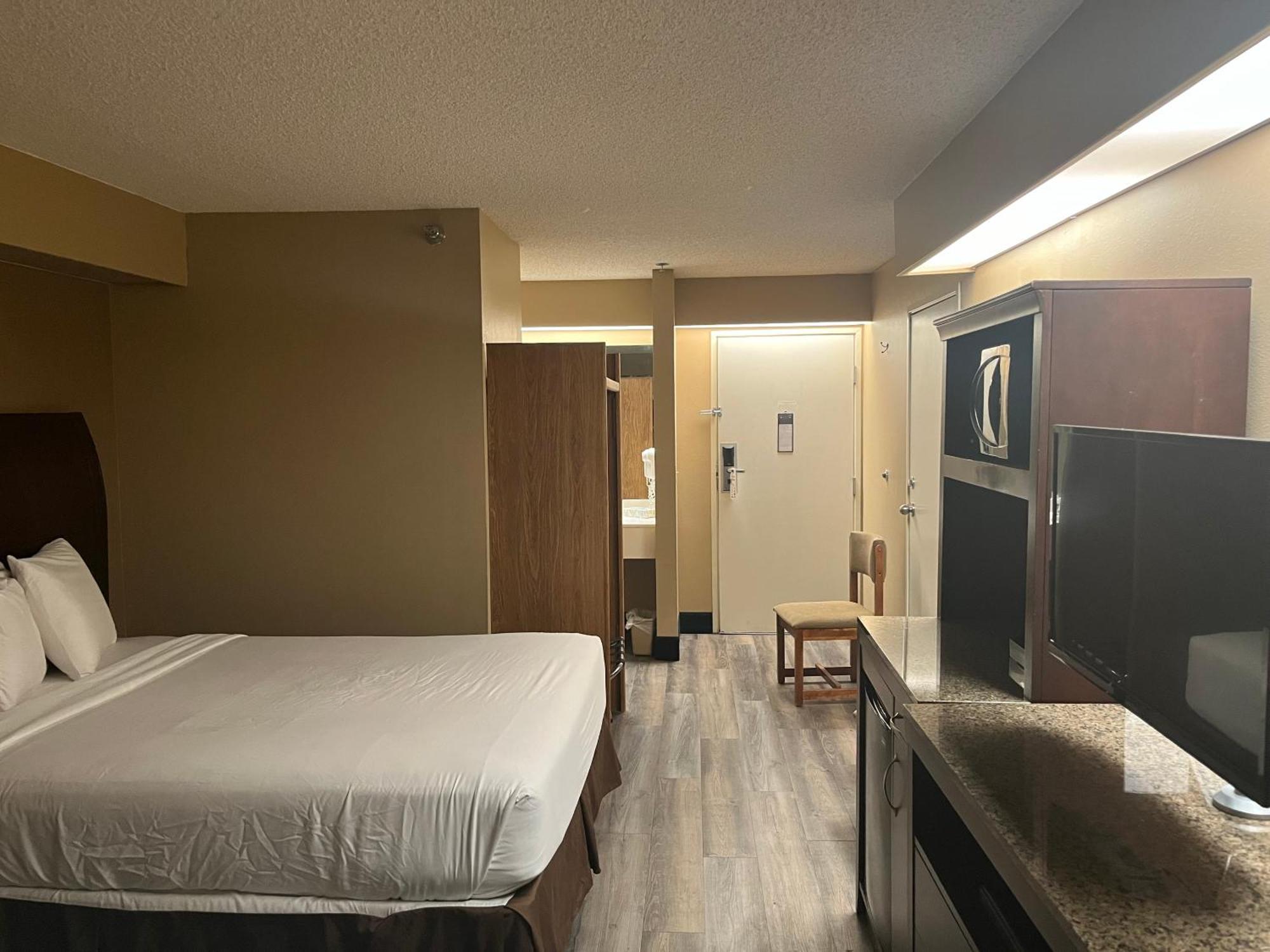 Americas Best Value Inn Kalispell Esterno foto