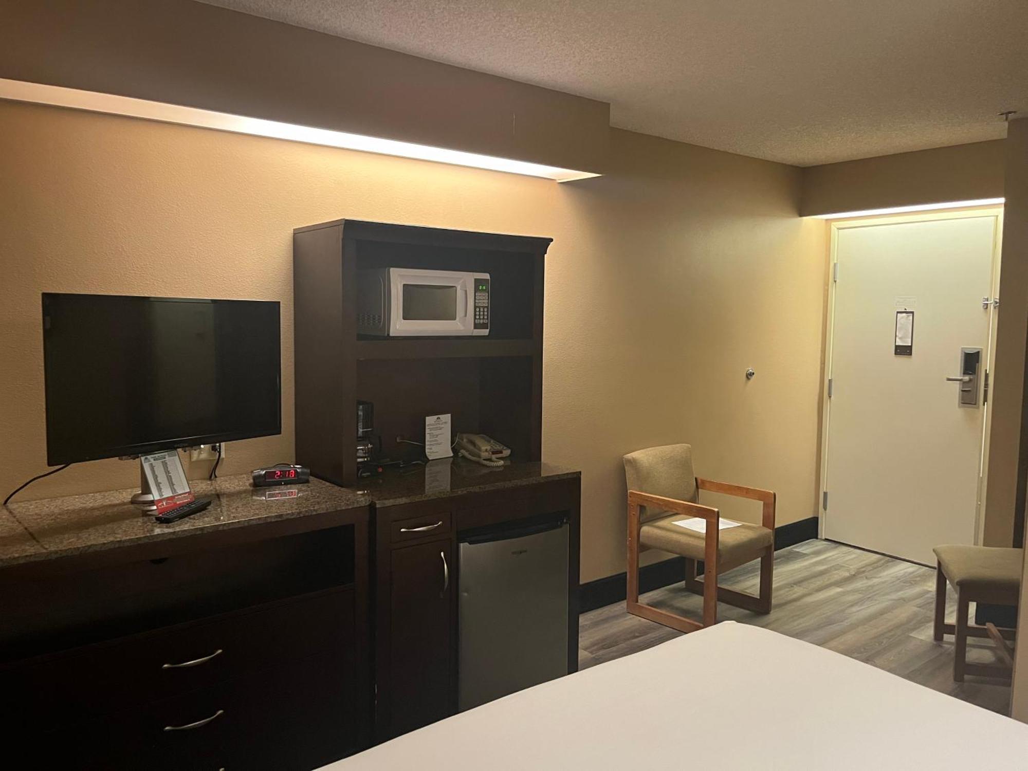 Americas Best Value Inn Kalispell Esterno foto